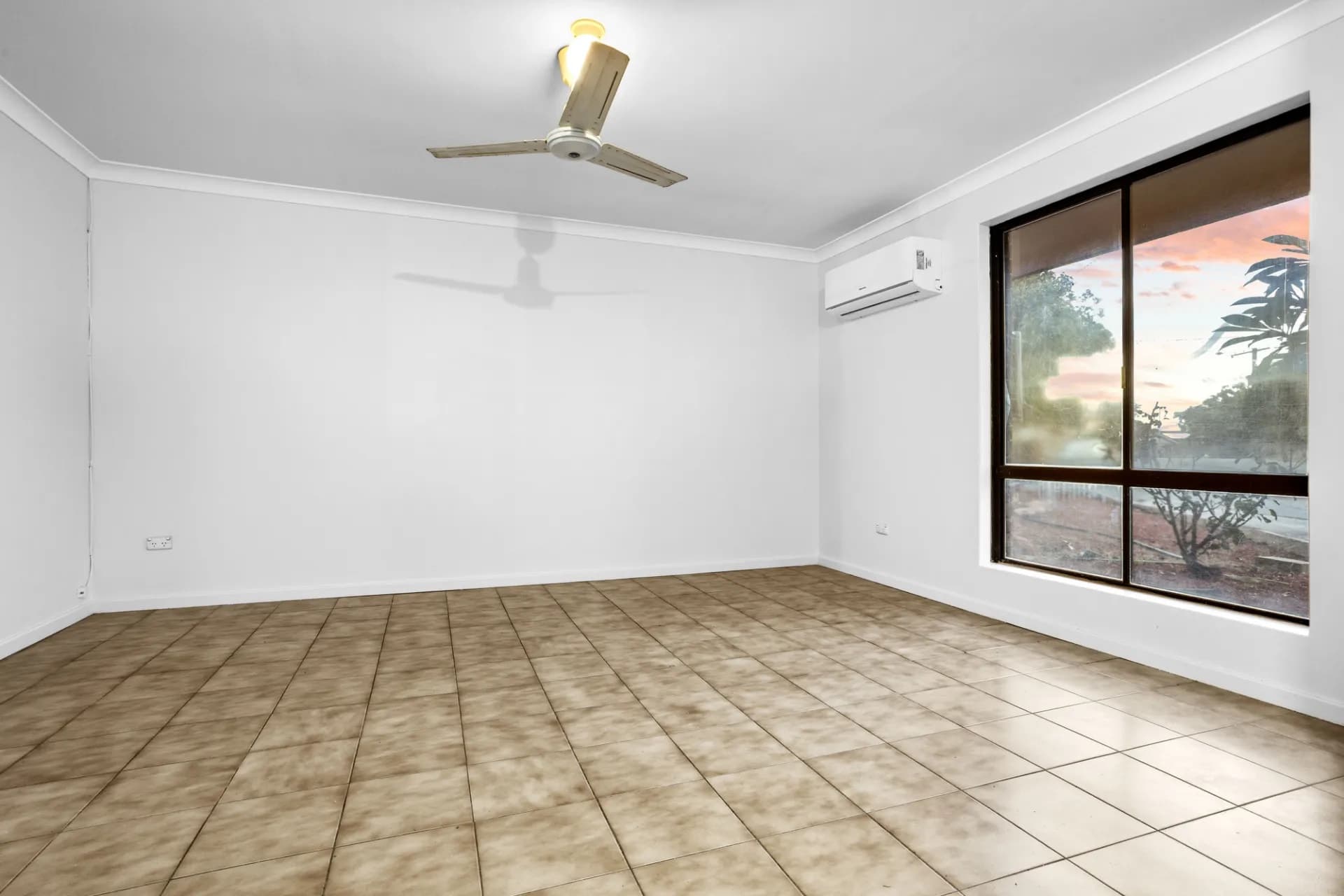 7 Eliza Court, Hamilton Hill, WA, Hamilton Hill - Thumbnail 4