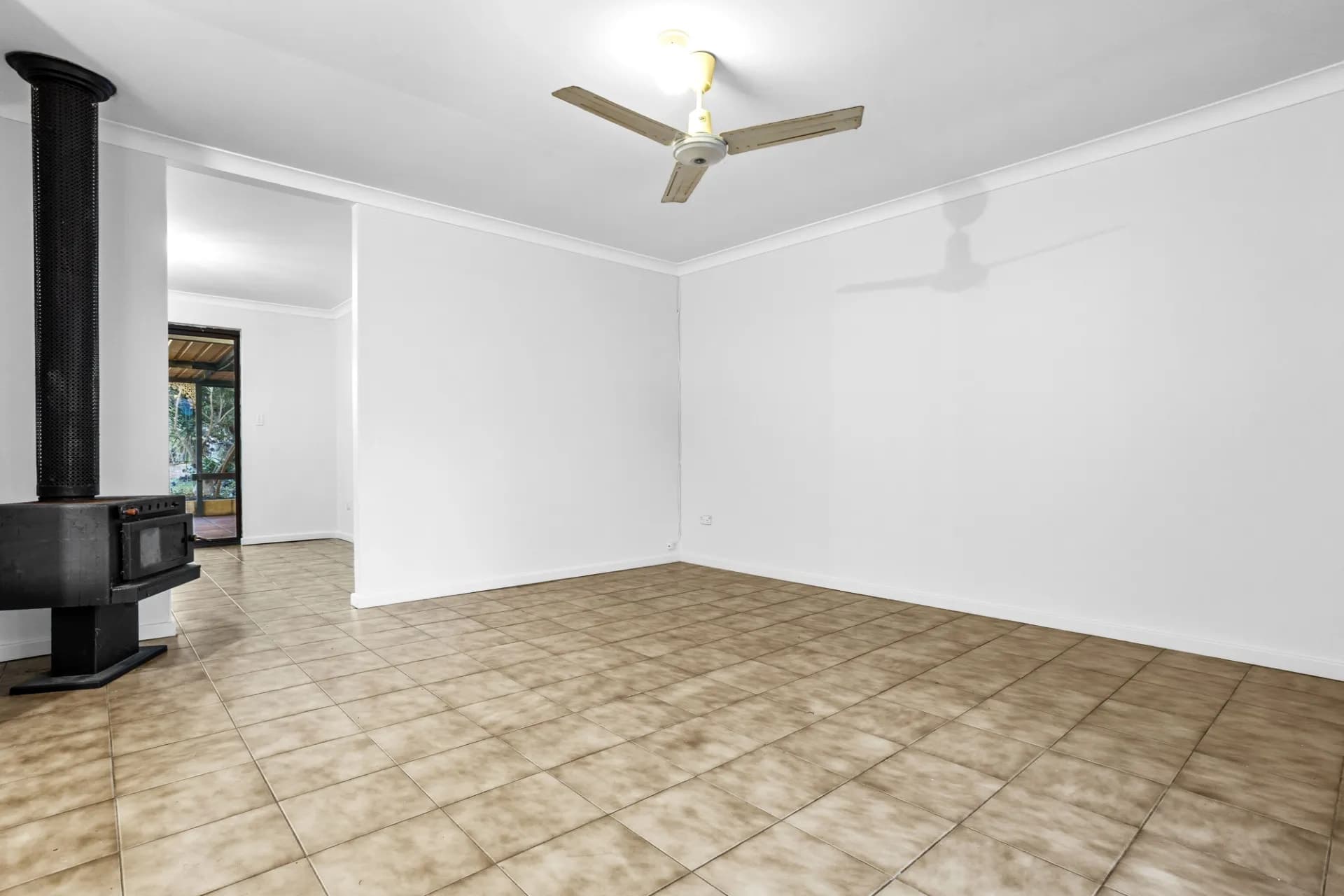 7 Eliza Court, Hamilton Hill, WA, Hamilton Hill - Thumbnail 5