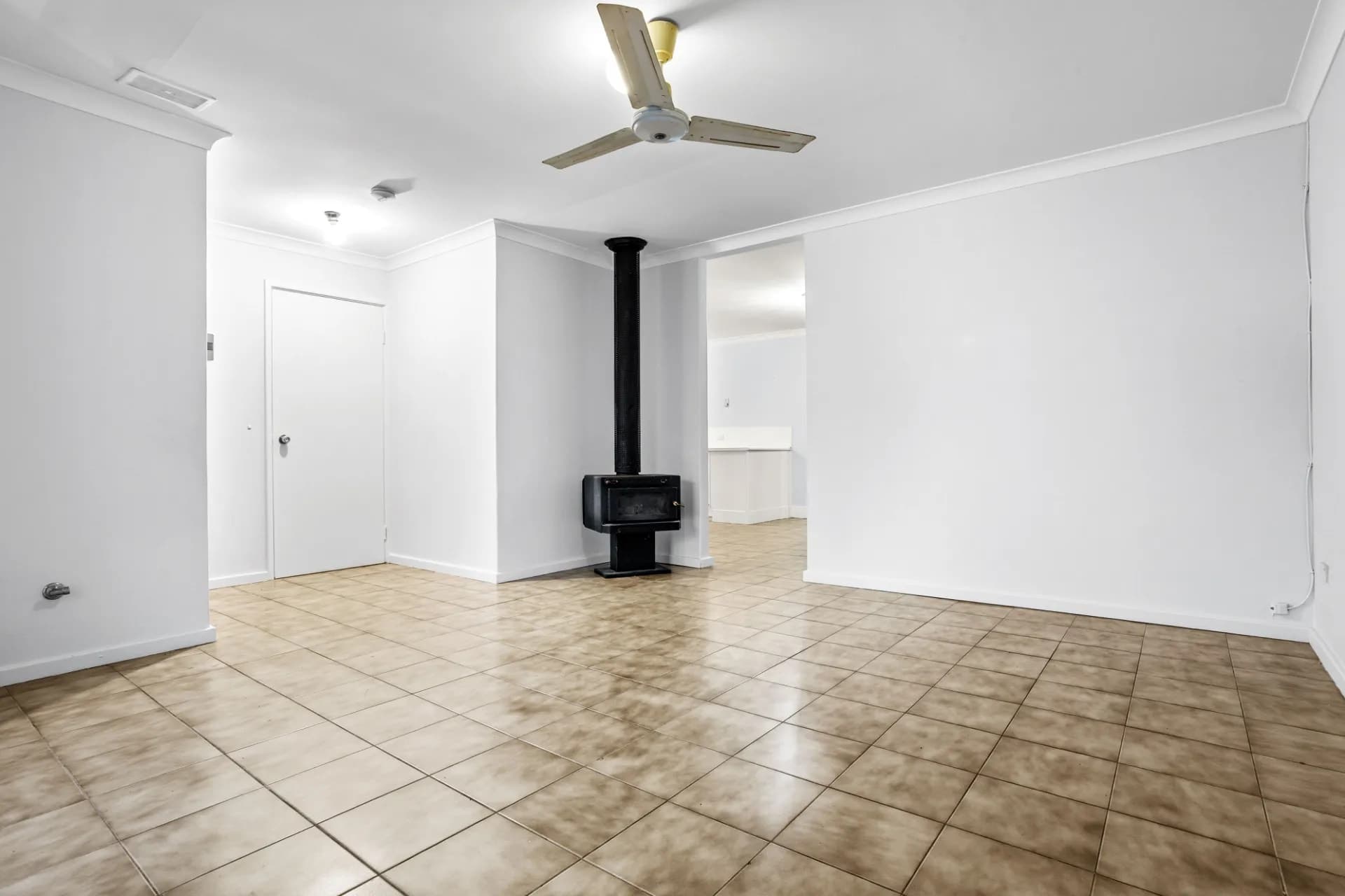 7 Eliza Court, Hamilton Hill, WA, Hamilton Hill - Thumbnail 6