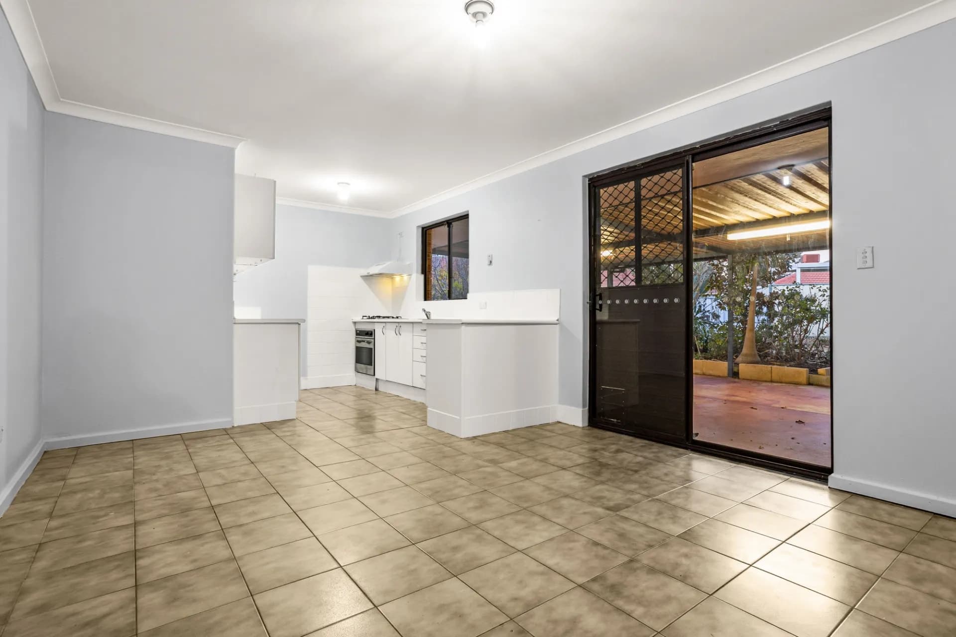 7 Eliza Court, Hamilton Hill, WA, Hamilton Hill - Thumbnail 7
