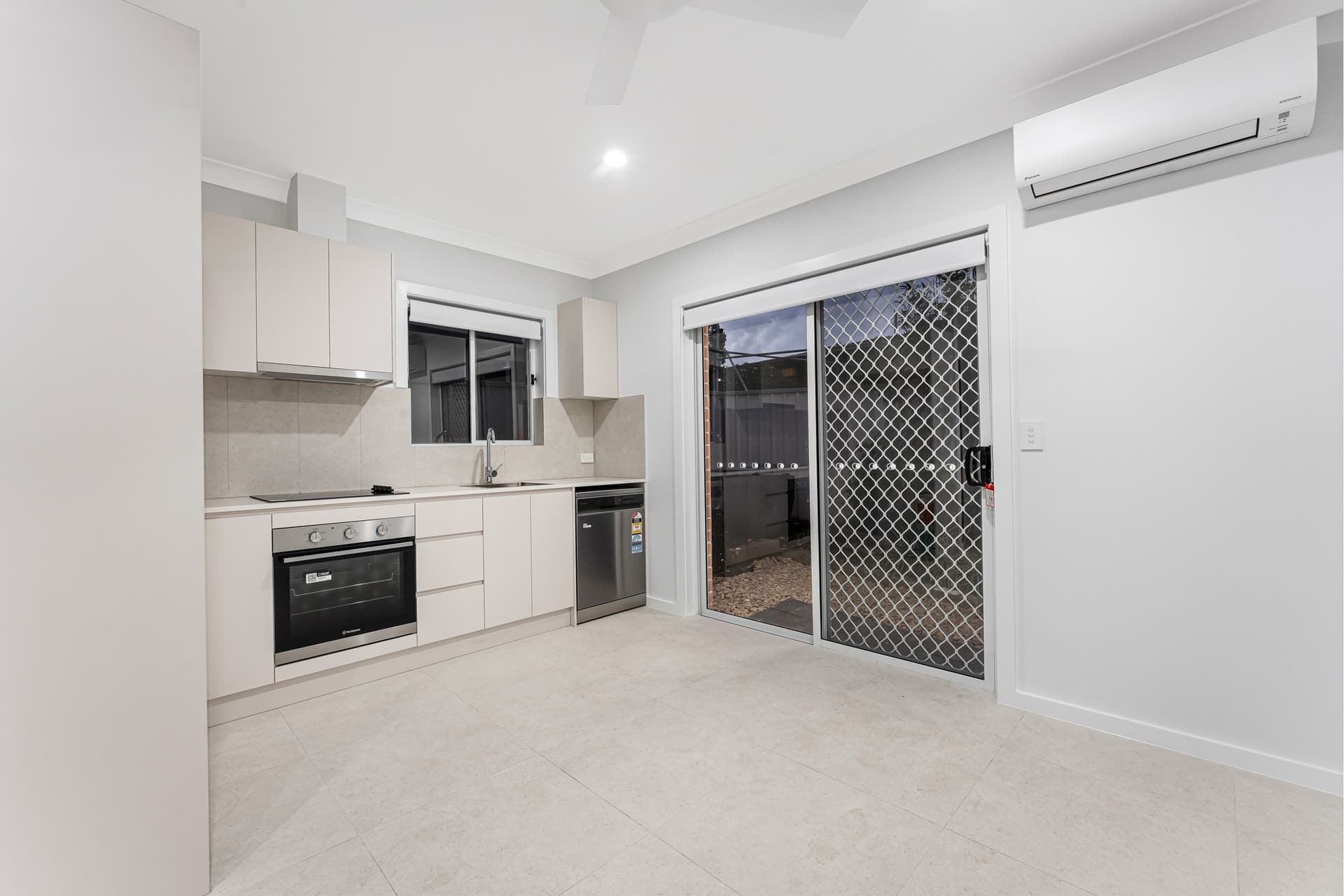51a Dransfield Road, Edensor Park - Thumbnail 7