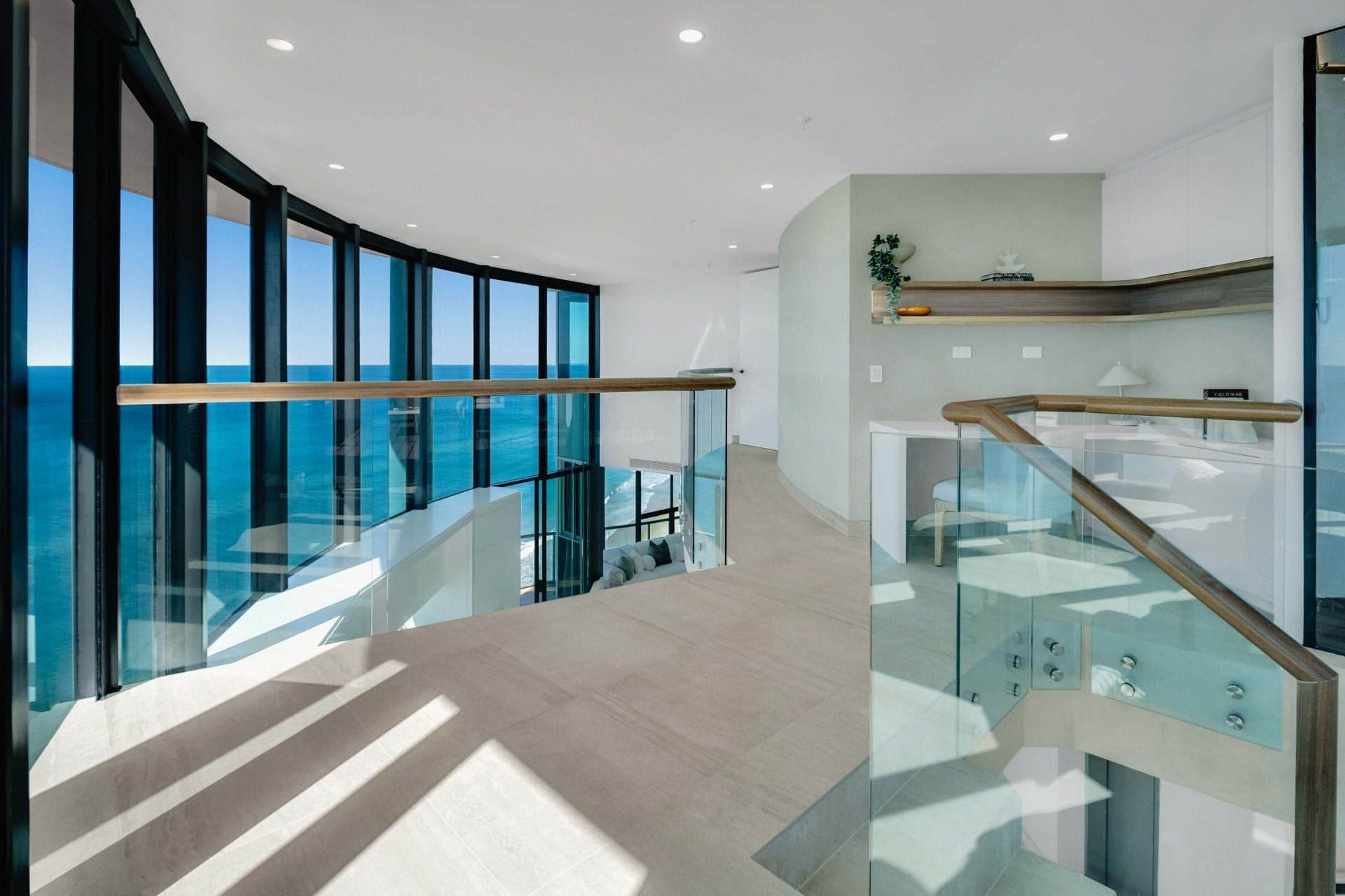 Penthouse/3482 Main Beach Parade, Main Beach - Thumbnail 7