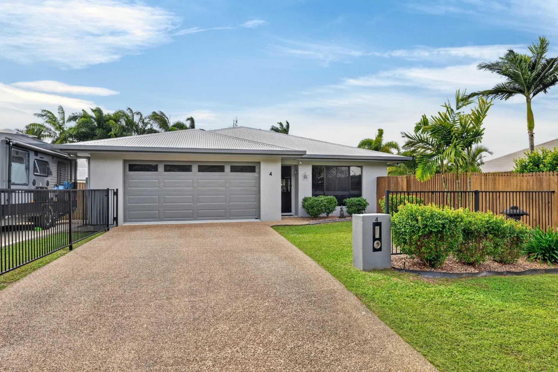 4 Saint Albans Road, Mount Louisa, QLD, Mount Louisa - Image 1