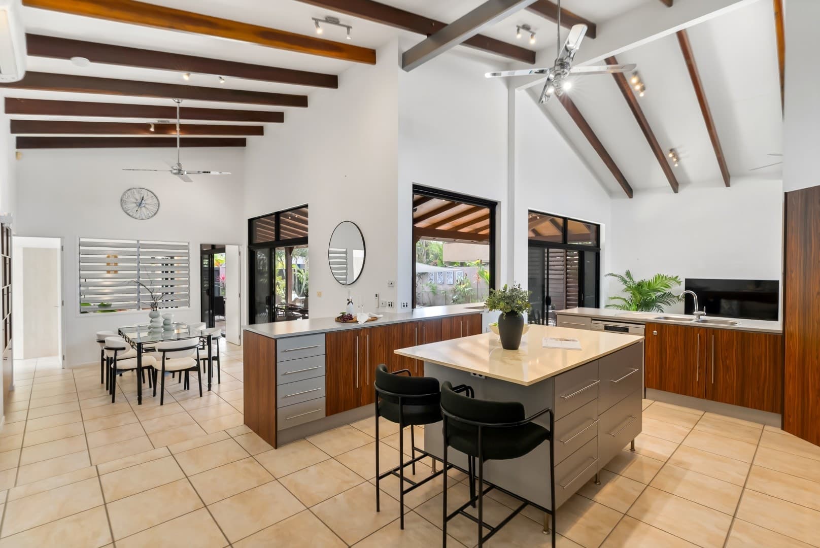 84 Cedar Road, Palm Cove, Palm Cove - Thumbnail 8