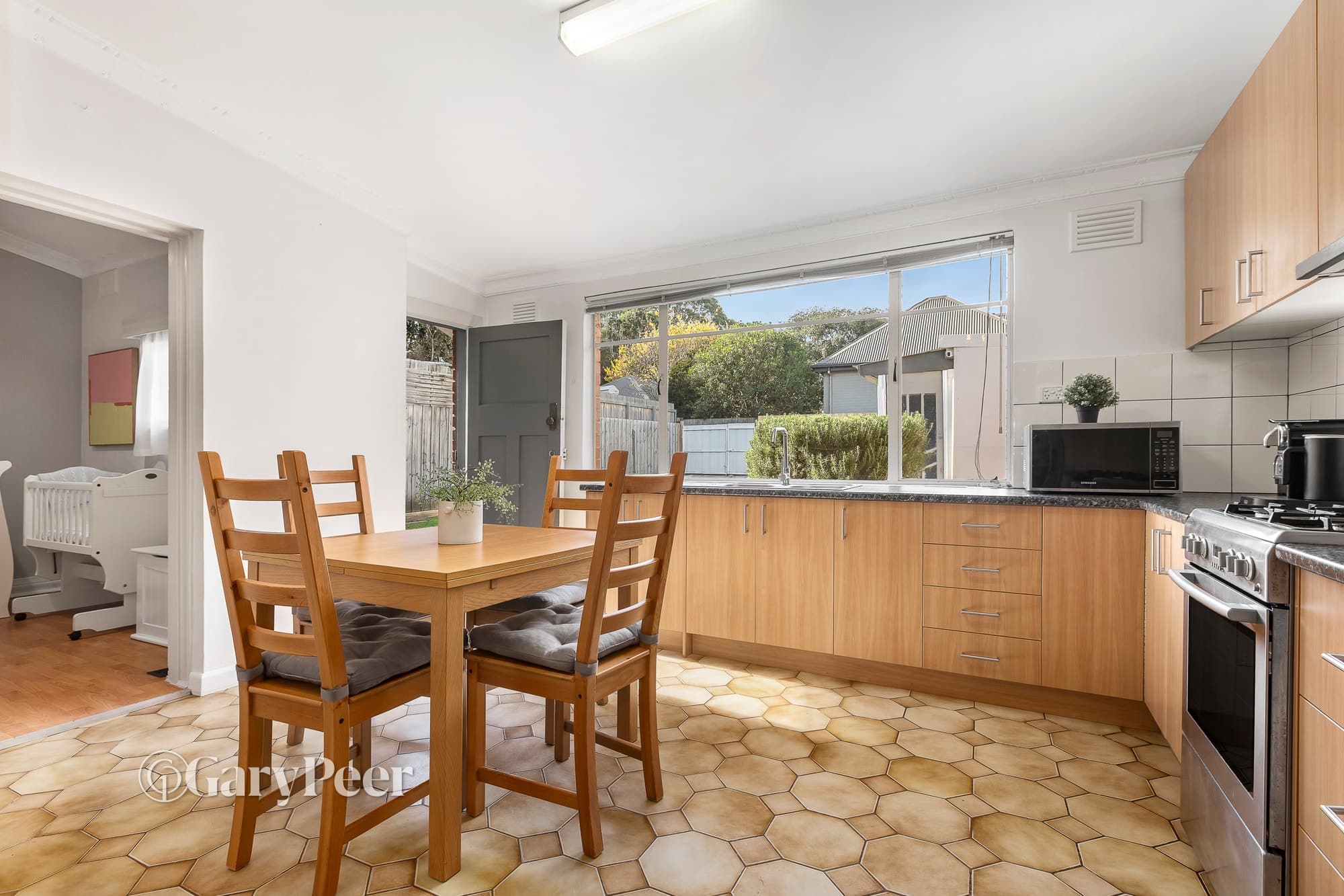 1 Almond Street, Caulfield South, VIC, Caulfield South - Thumbnail 2