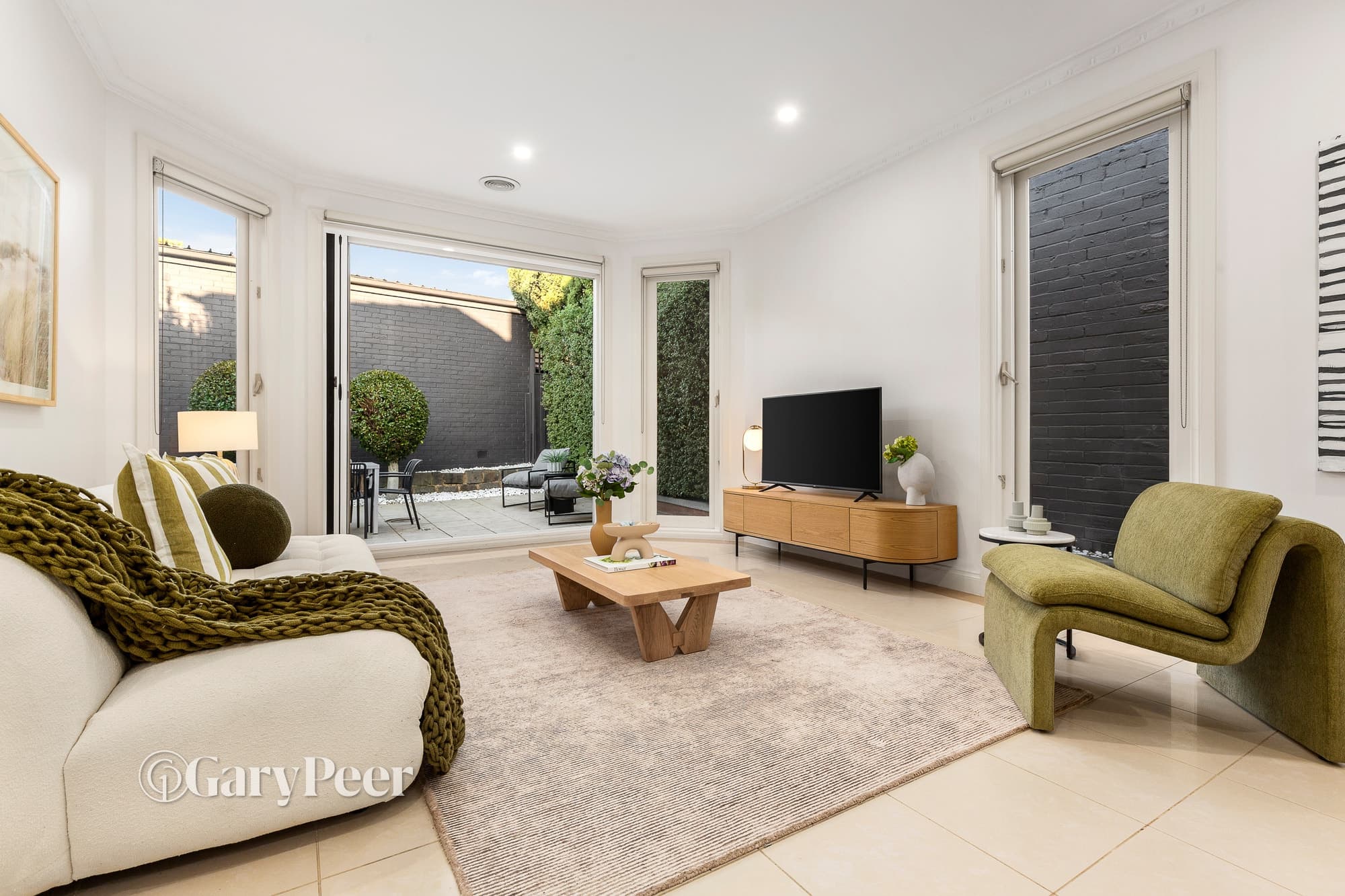 52 Clinton Street, Brighton East, VIC, Brighton East - Thumbnail 2