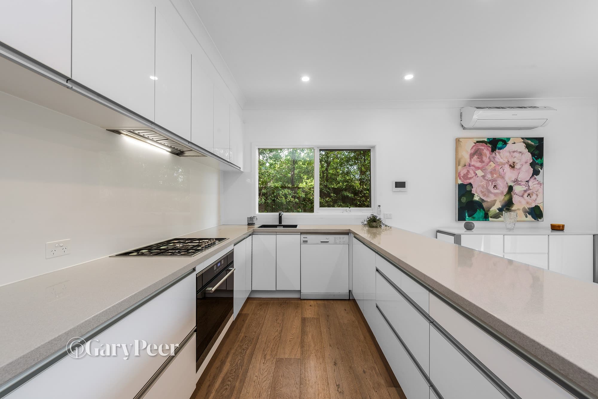 52 Clinton Street, Brighton East, VIC, Brighton East - Thumbnail 4