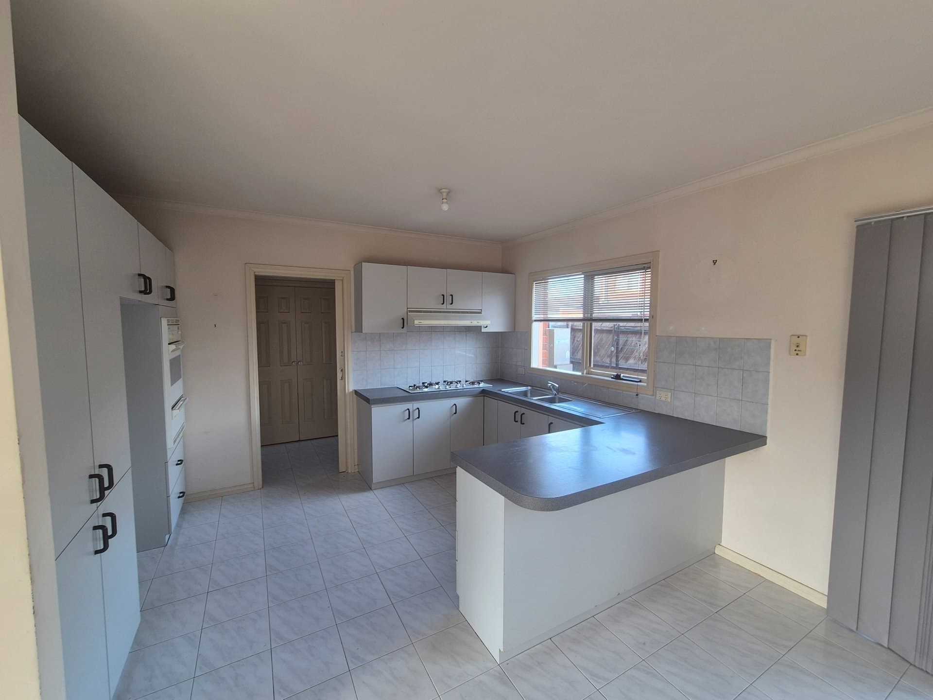 1/575 Buckley Street, Avondale Heights VIC 3034, Avondale Heights - Thumbnail 4