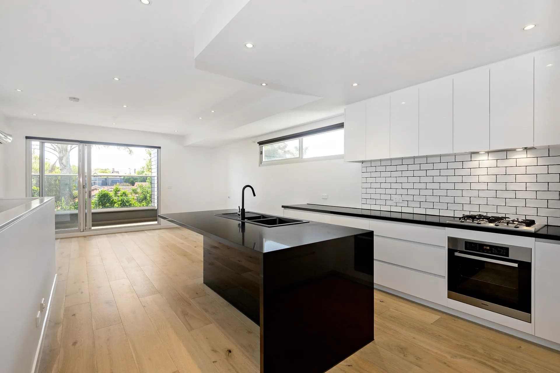 30/170 Beach Road, SANDRINGHAM, VIC, Sandringham - Thumbnail 3