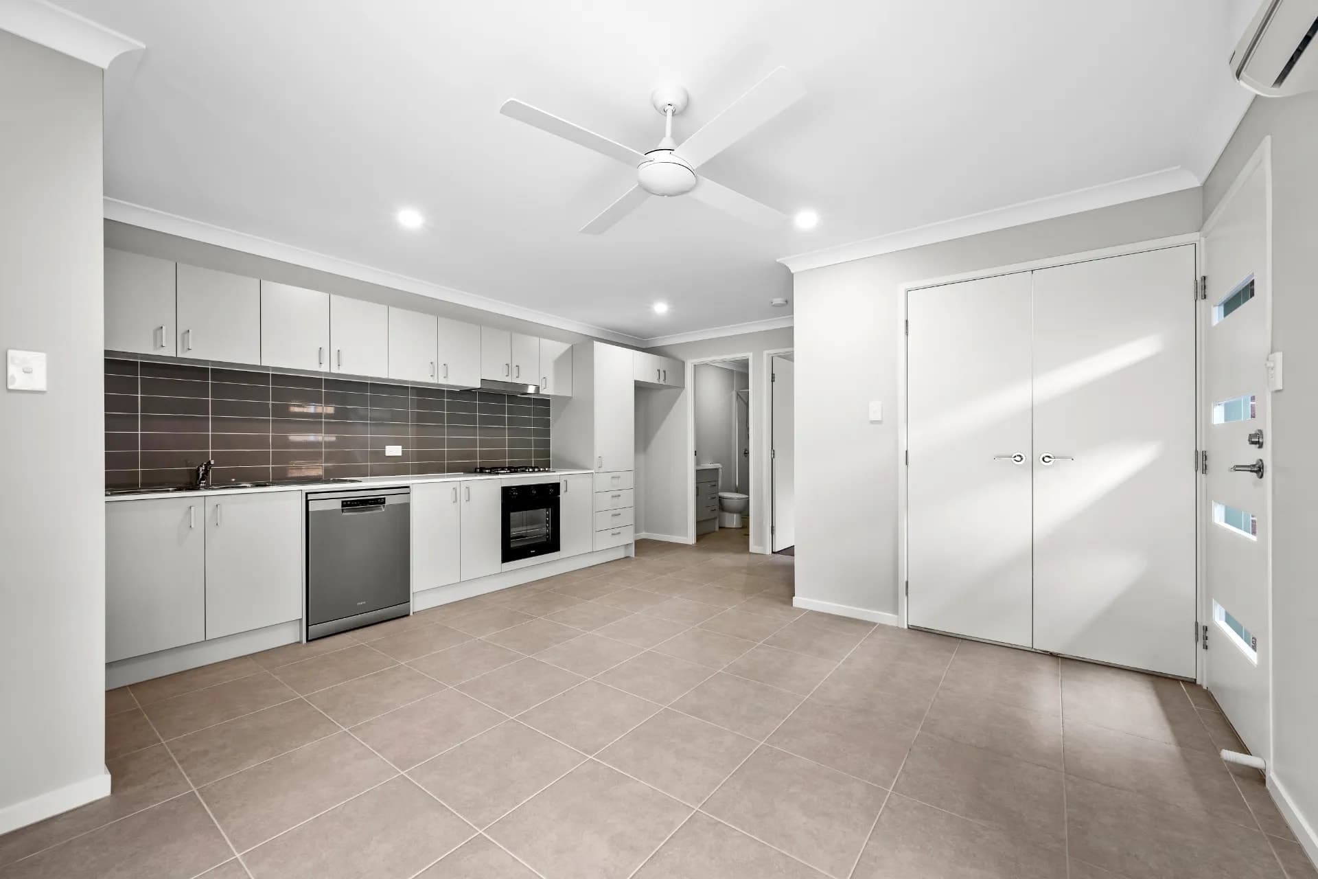 Unit 2/93 Pillar Street, Bellbird, NSW, Bellbird - Thumbnail 2