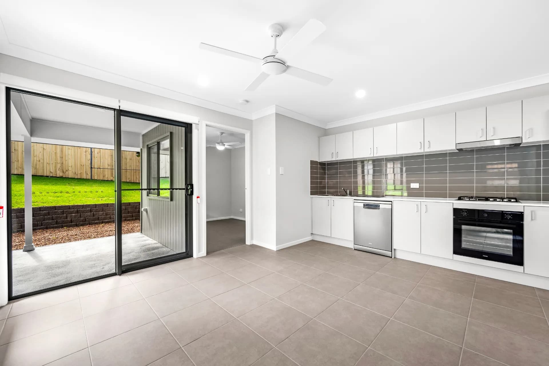 Unit 2/93 Pillar Street, Bellbird, NSW, Bellbird - Thumbnail 3