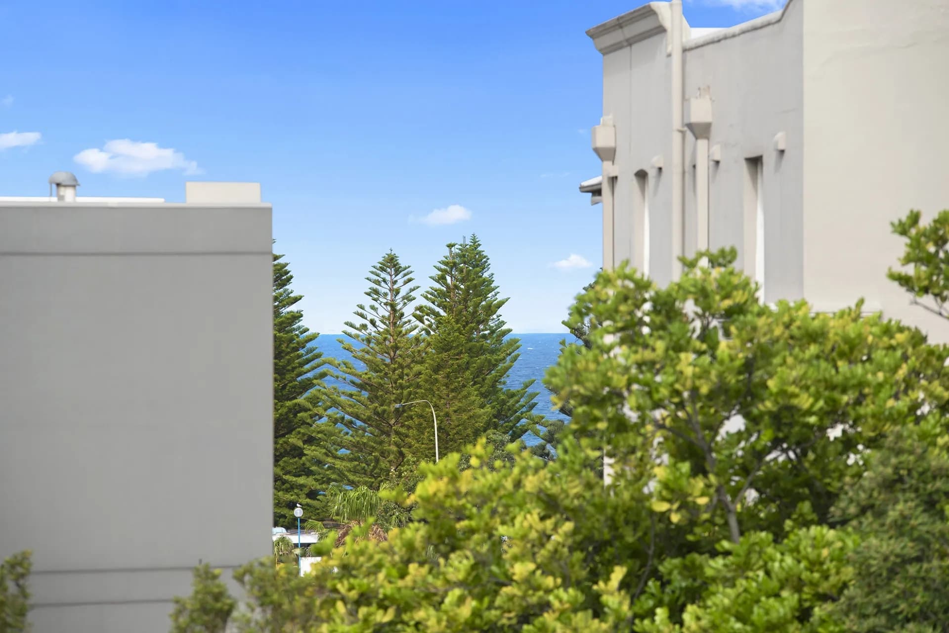 B406/102-106 Brook Street, Coogee, NSW, Coogee - Thumbnail 2