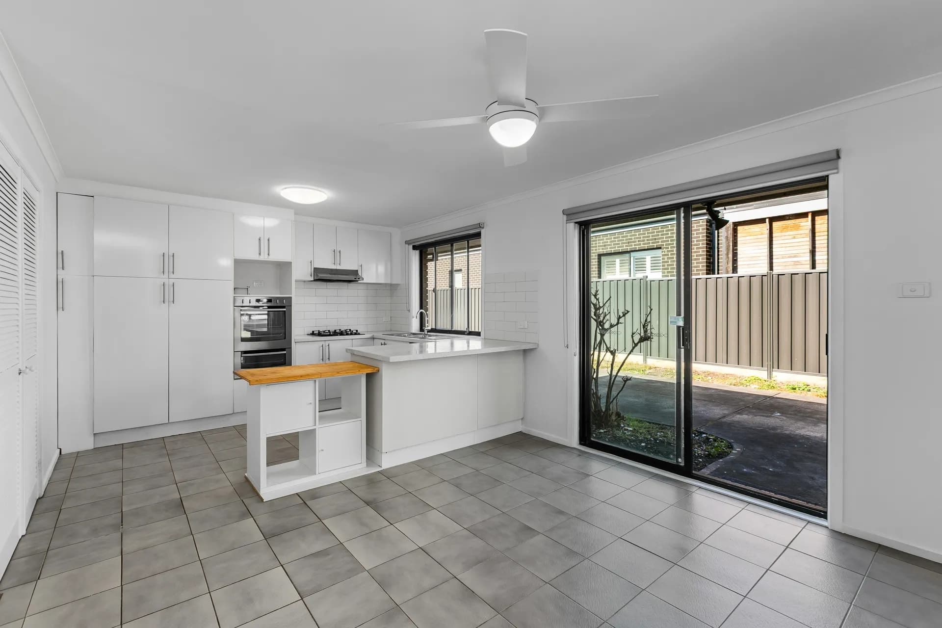 1/34 Millers Road, Seaholme, VIC, Seaholme - Thumbnail 3