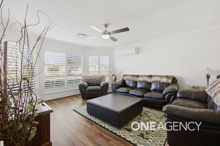 6 WOOMERA Place, Glenfield Park, Glenfield Park - Thumbnail 2
