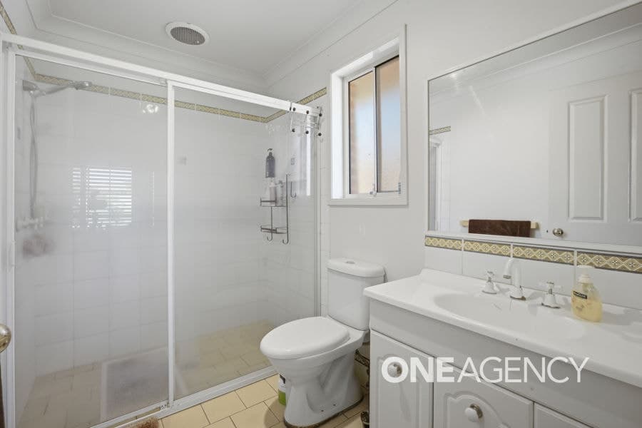 6 WOOMERA Place, Glenfield Park, Glenfield Park - Thumbnail 8
