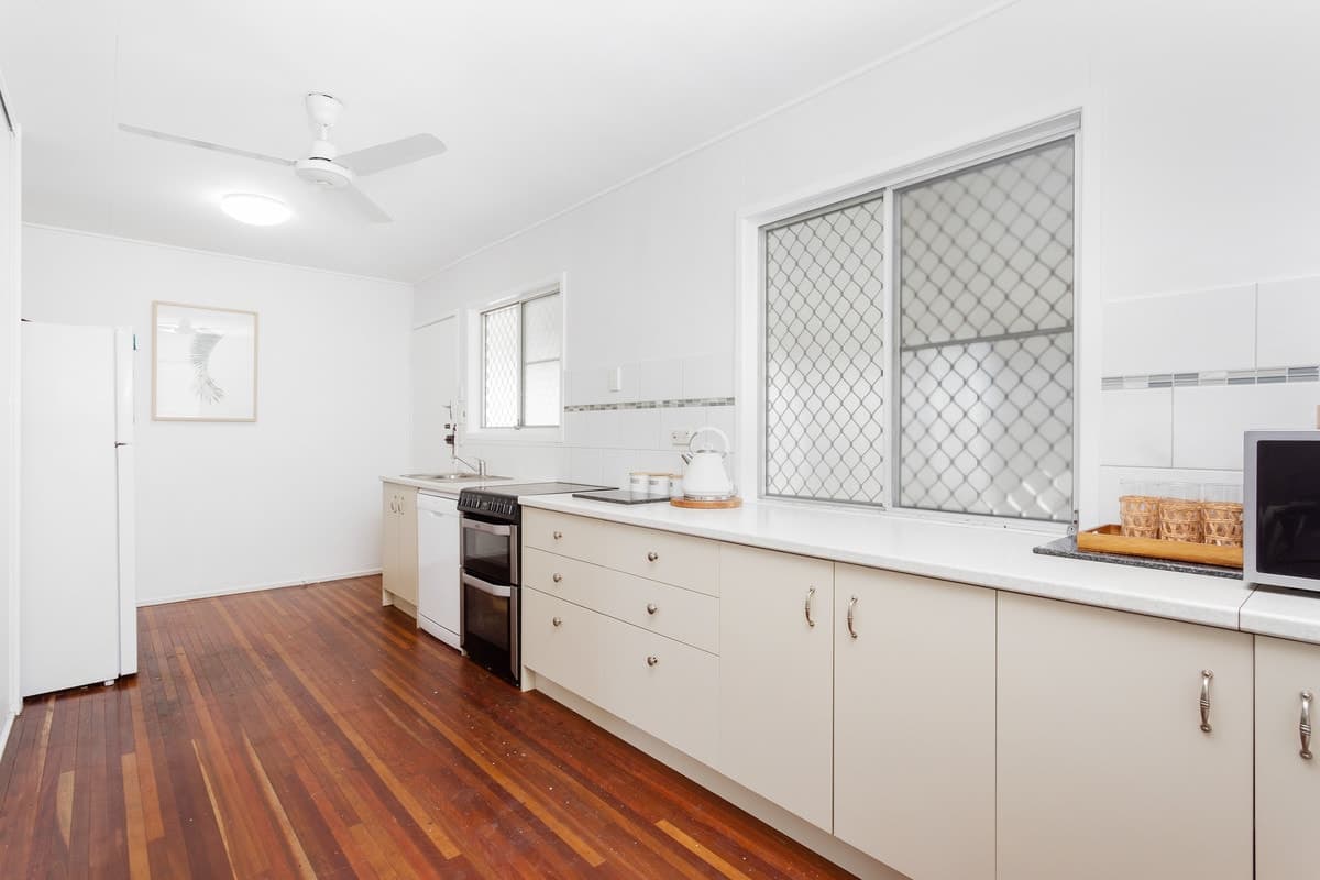 57 Menzies Street, Park Avenue QLD 4701, Park Avenue - Thumbnail 4