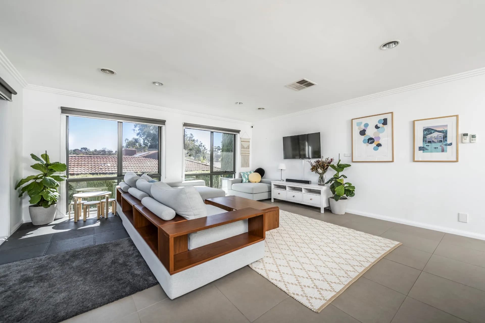 18 Spafford Crescent, Farrer, ACT, Farrer - Thumbnail 4