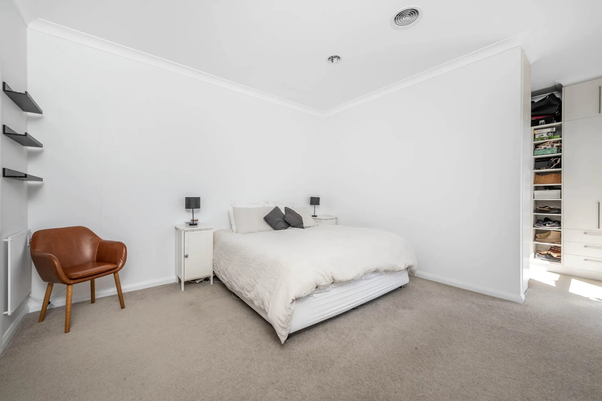 18 Spafford Crescent, Farrer, ACT, Farrer - Thumbnail 7