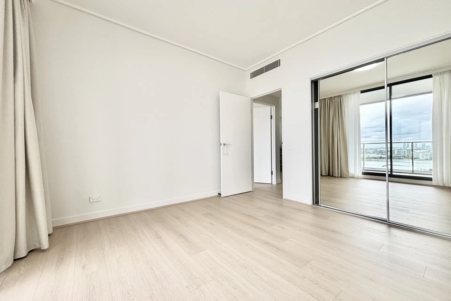 902/80 Rider Boulevard, Rhodes, NSW, Rhodes - Thumbnail 5