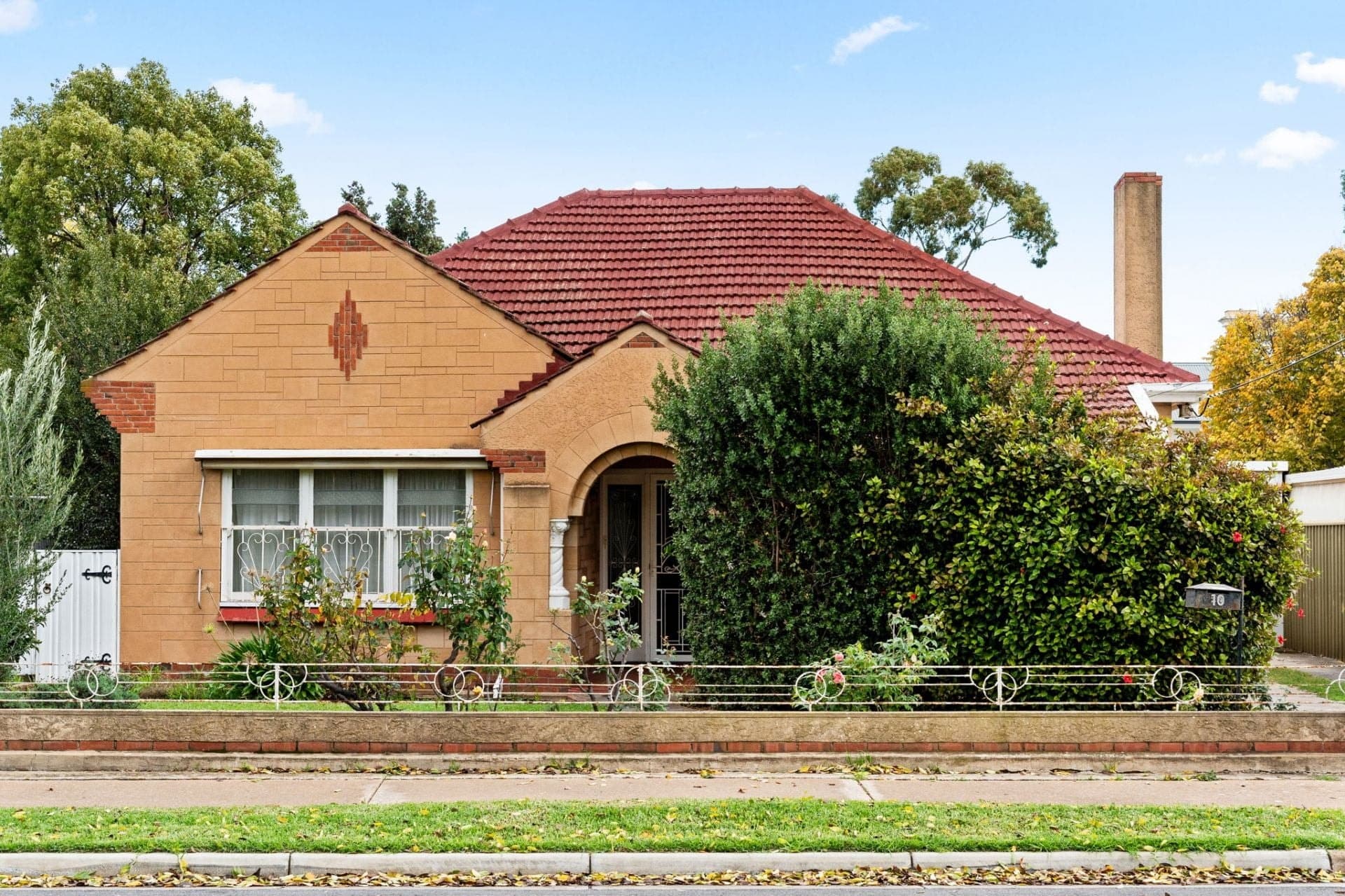 10 Harvey Street West, Woodville, Woodville - Image 1