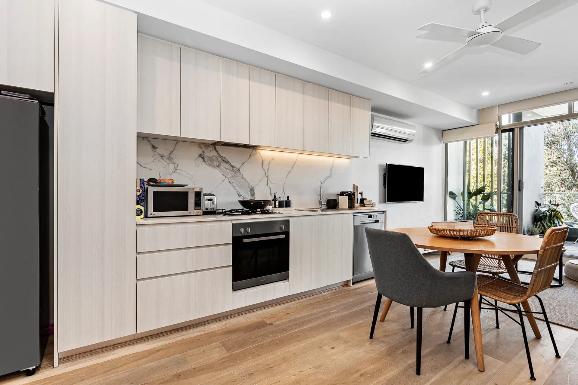 Unit 104/356 Barkly Street, Elwood, VIC, Elwood - Thumbnail 2