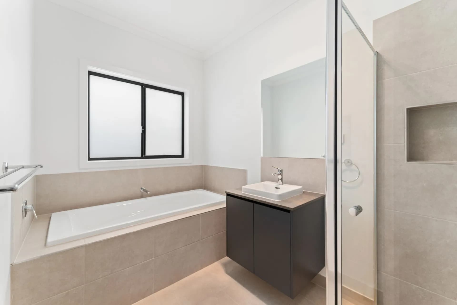 74 Dutchelm Avenue, Werribee, VIC, Werribee - Thumbnail 3
