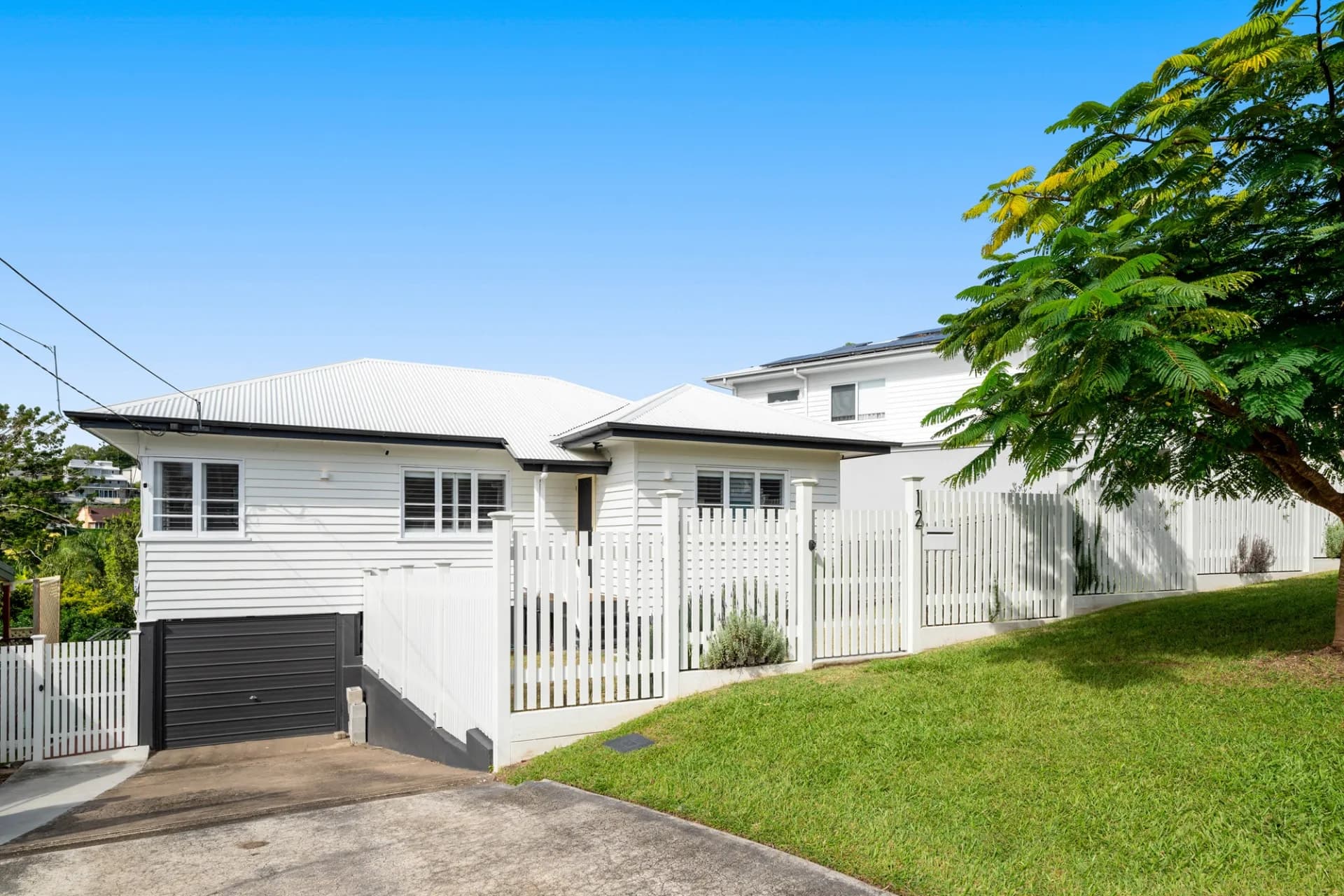 12 Hall Avenue, Norman Park, QLD, Norman Park - Thumbnail 6