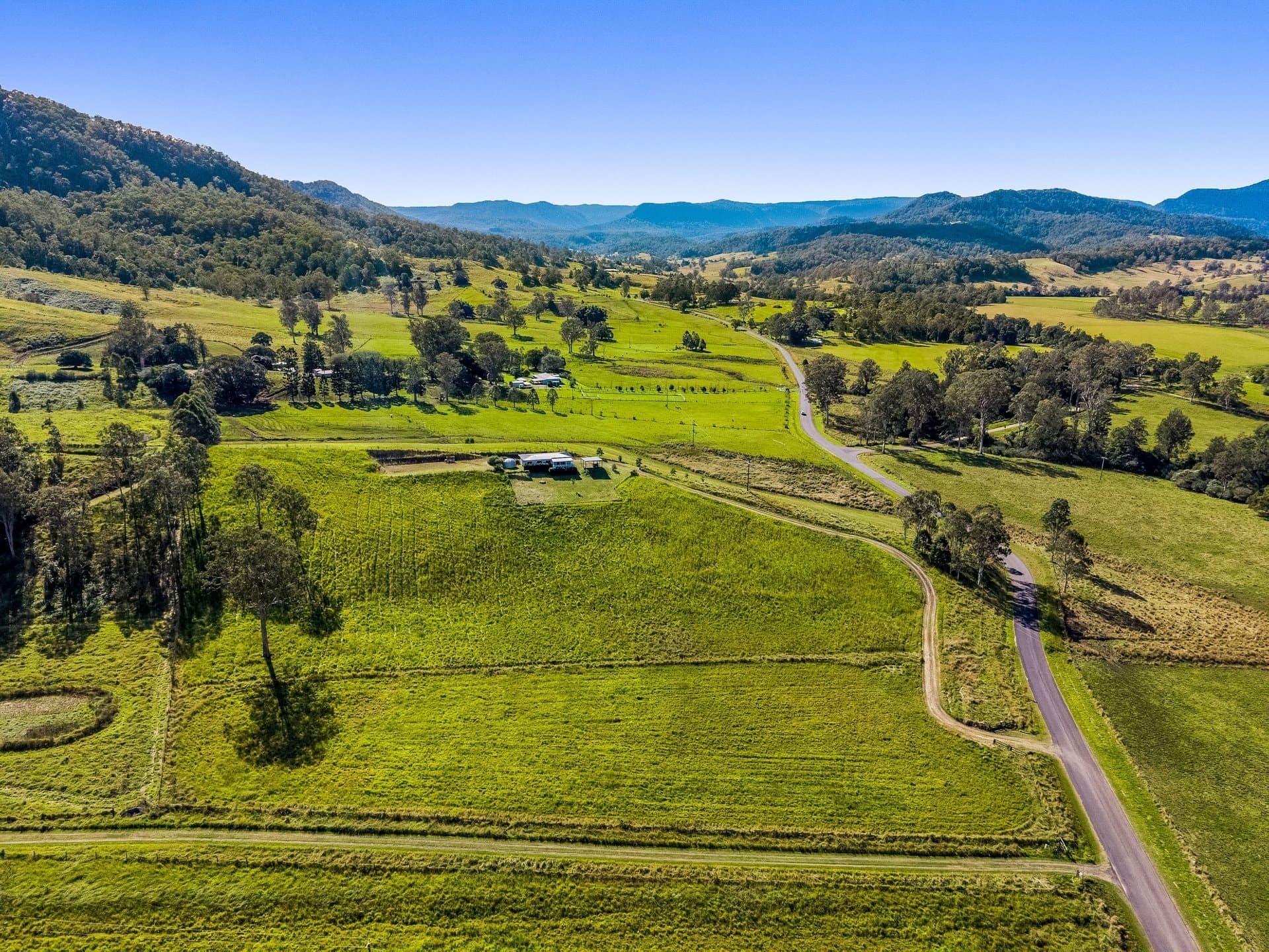 1185
                Collins Creek
                Road
            
            
            
            collins creek
            
            
            NSW,
            2474, Collins Creek - Image 1
