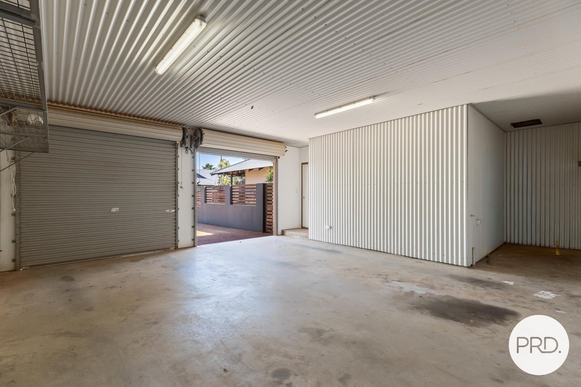 42
                Sanctuary
                Road
            
            
            
            cable beach
            
            
            WA,
            6726, Cable Beach - Thumbnail 5
