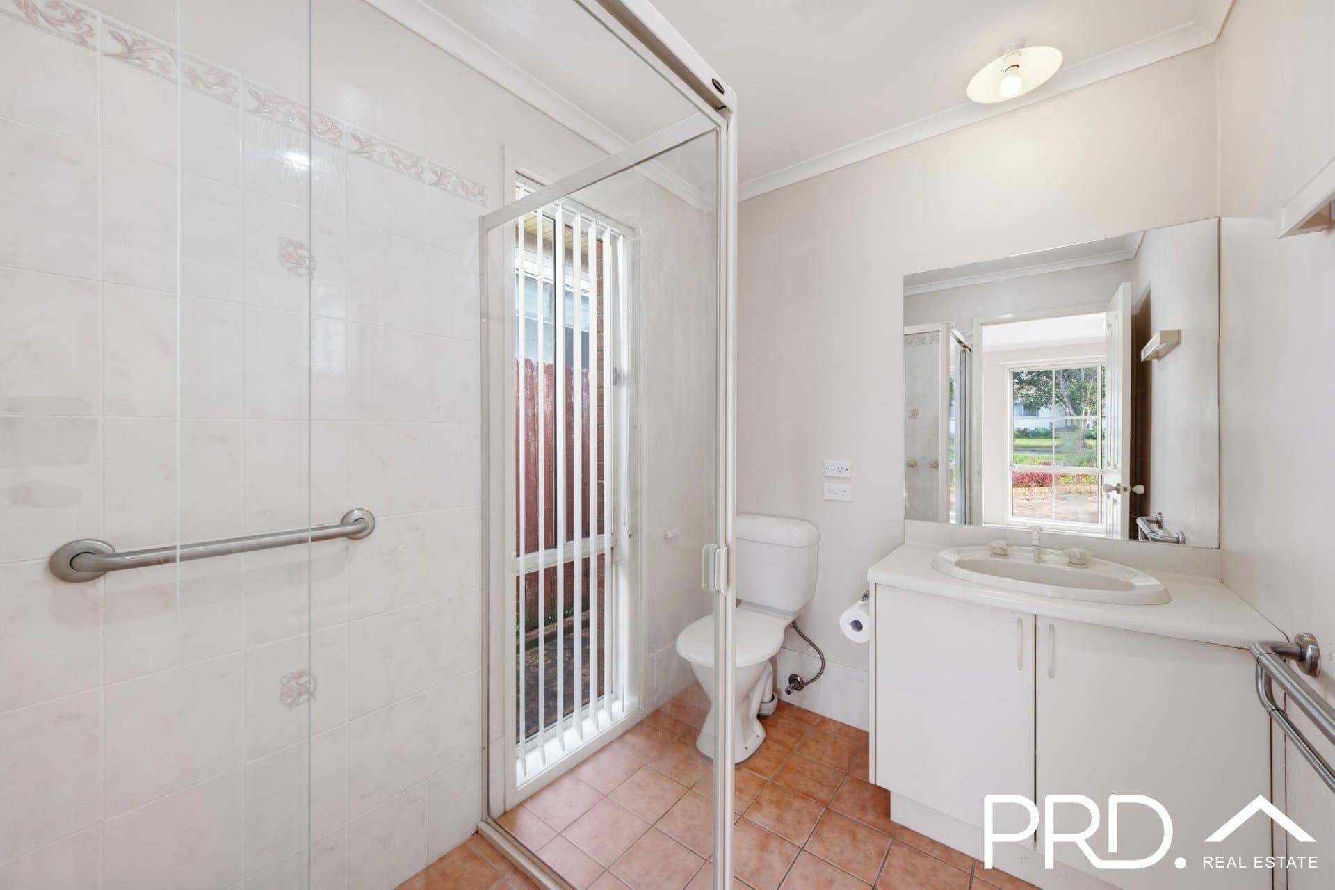 52 Lucas Road, EAST HILLS NSW 2213, East Hills - Thumbnail 4