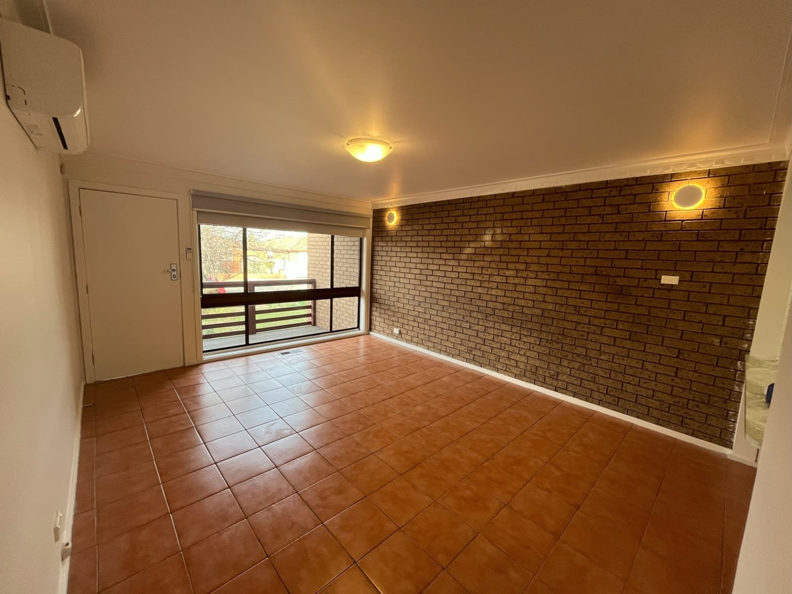 5/1A Edgewood Close,Thomastown, Thomastown - Thumbnail 2