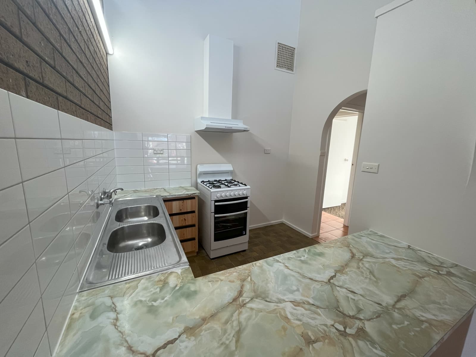5/1A Edgewood Close,Thomastown, Thomastown - Thumbnail 4
