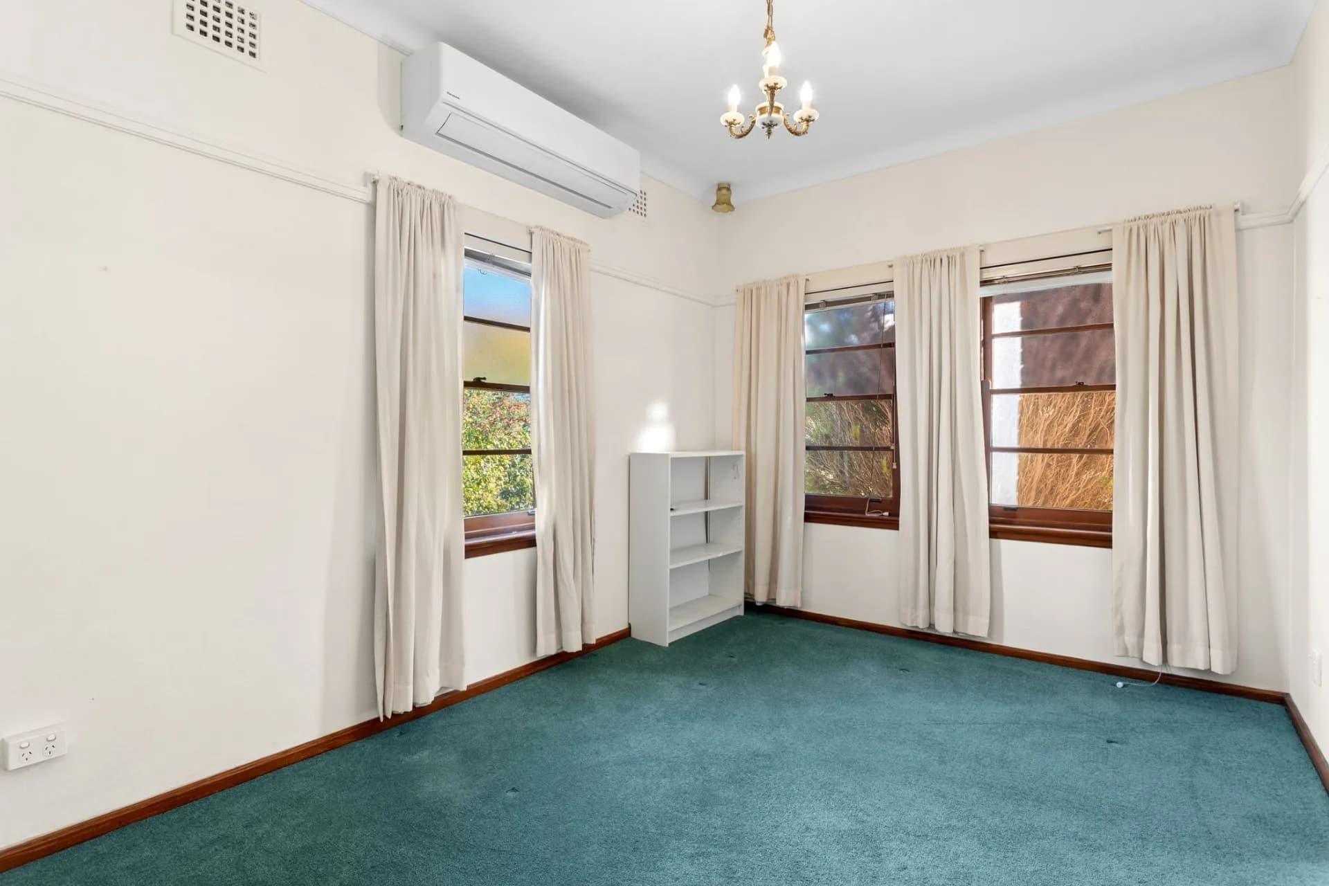 11 Throsby Crescent, Narrabudah ACT 2604, Narrabundah, ACT, Narrabudah - Thumbnail 7