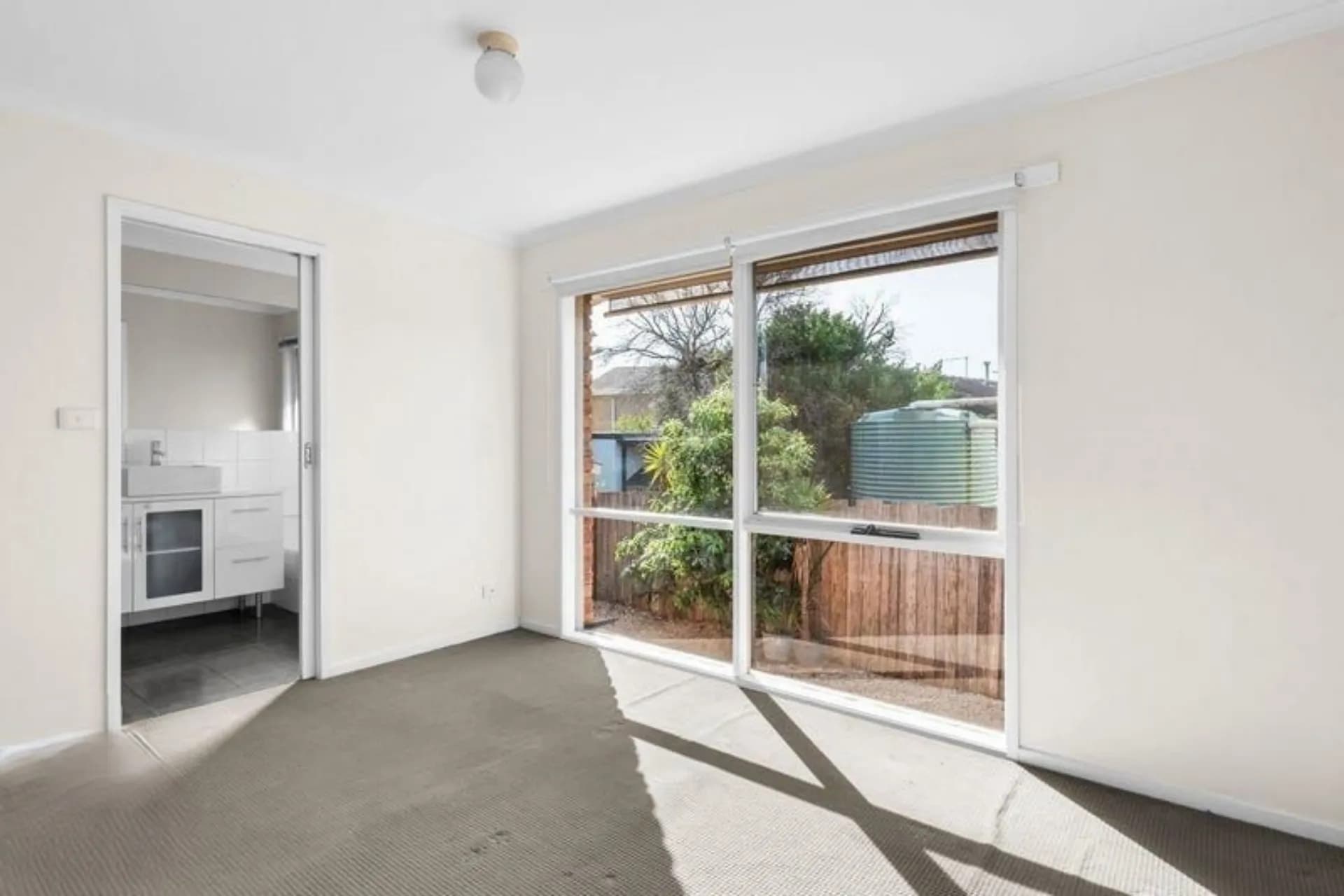 4 Boolarra Avenue, Clifton Springs, VIC, Clifton Springs - Thumbnail 3