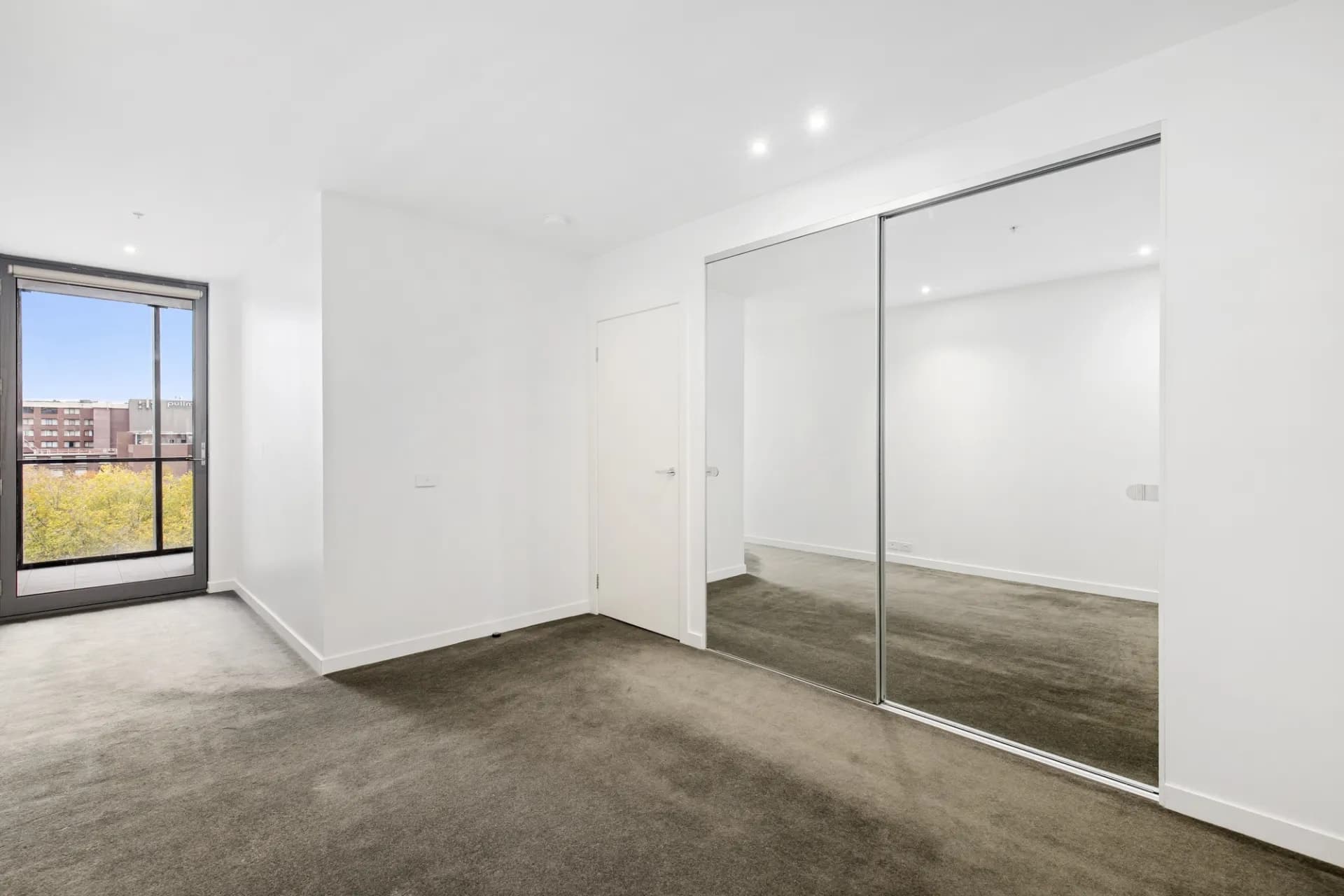 521/55 Queens Road, Melbourne, VIC, Melbourne - Thumbnail 4
