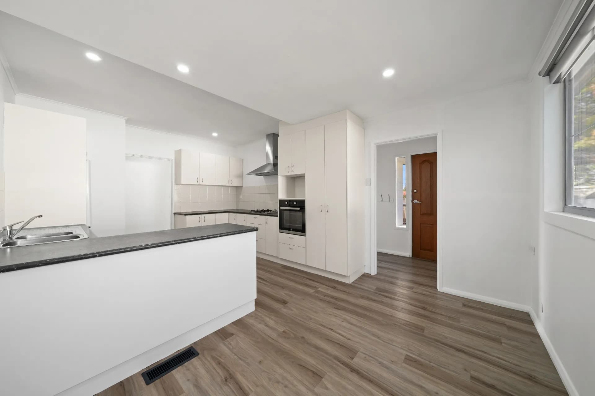 4 Walla Street, Cooma, NSW, Cooma - Thumbnail 7