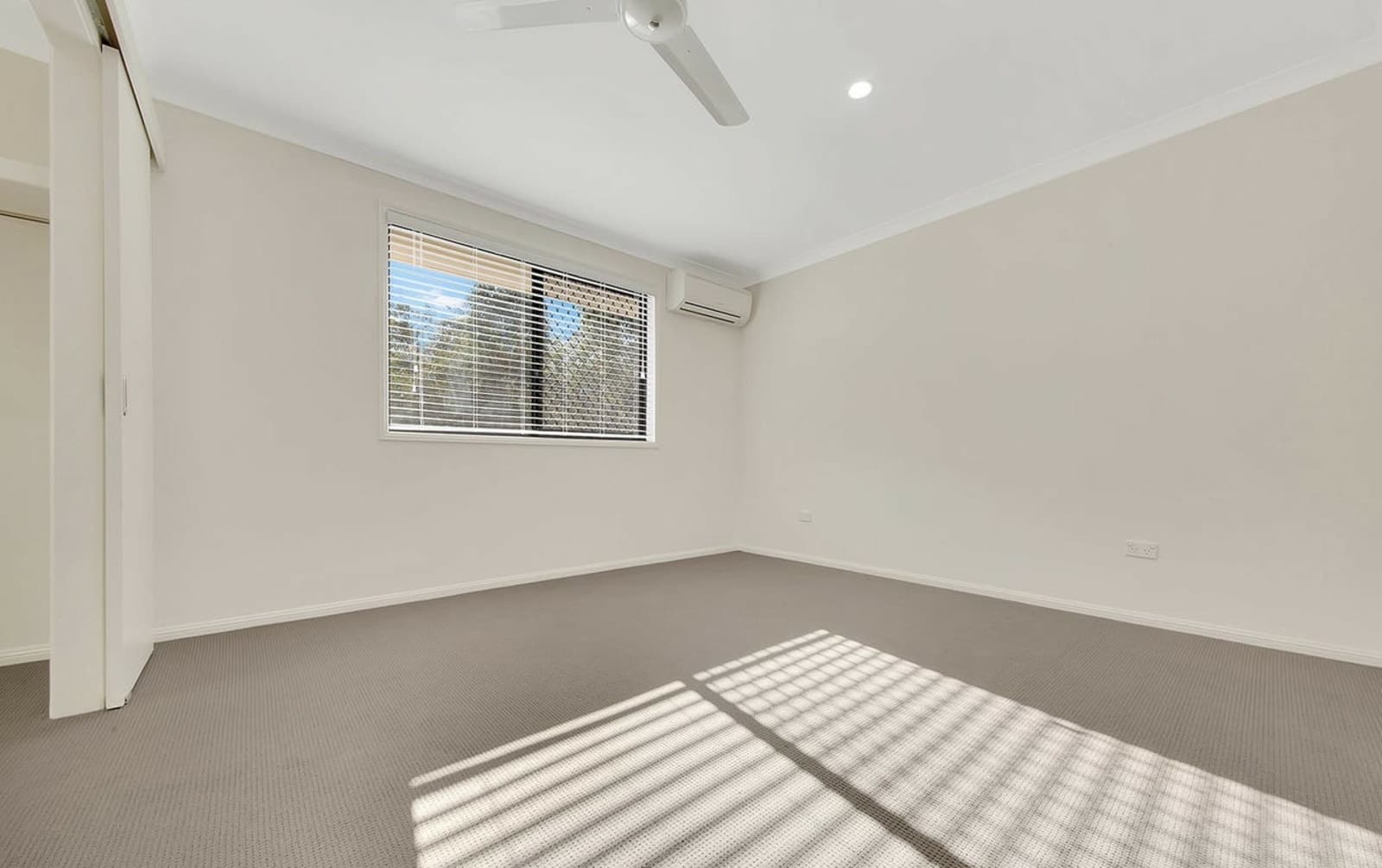 66 Col Brown Avenue,Clinton, Clinton - Thumbnail 5