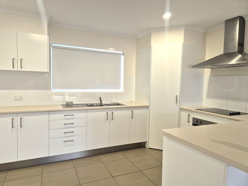 2 / 121 Branyan Street, Svensson..., Svensson.. - Thumbnail 3