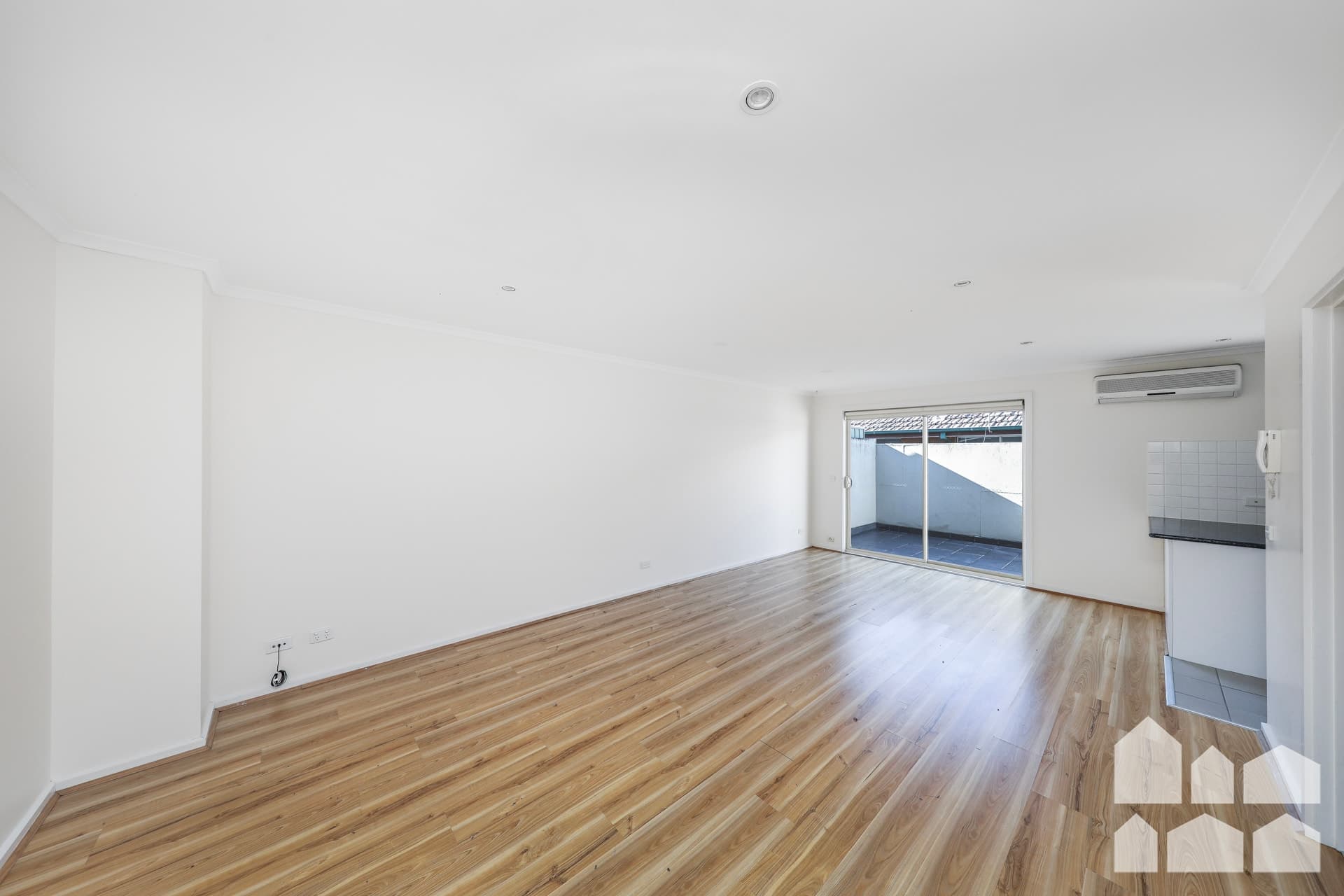 8/102 Cross Street WEST FOOTSCRAY, West Footscray - Thumbnail 5