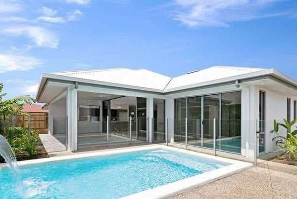 10 Thornborough Circuit, Smithfield - Image 1