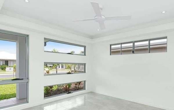 10 Thornborough Circuit, Smithfield - Thumbnail 7