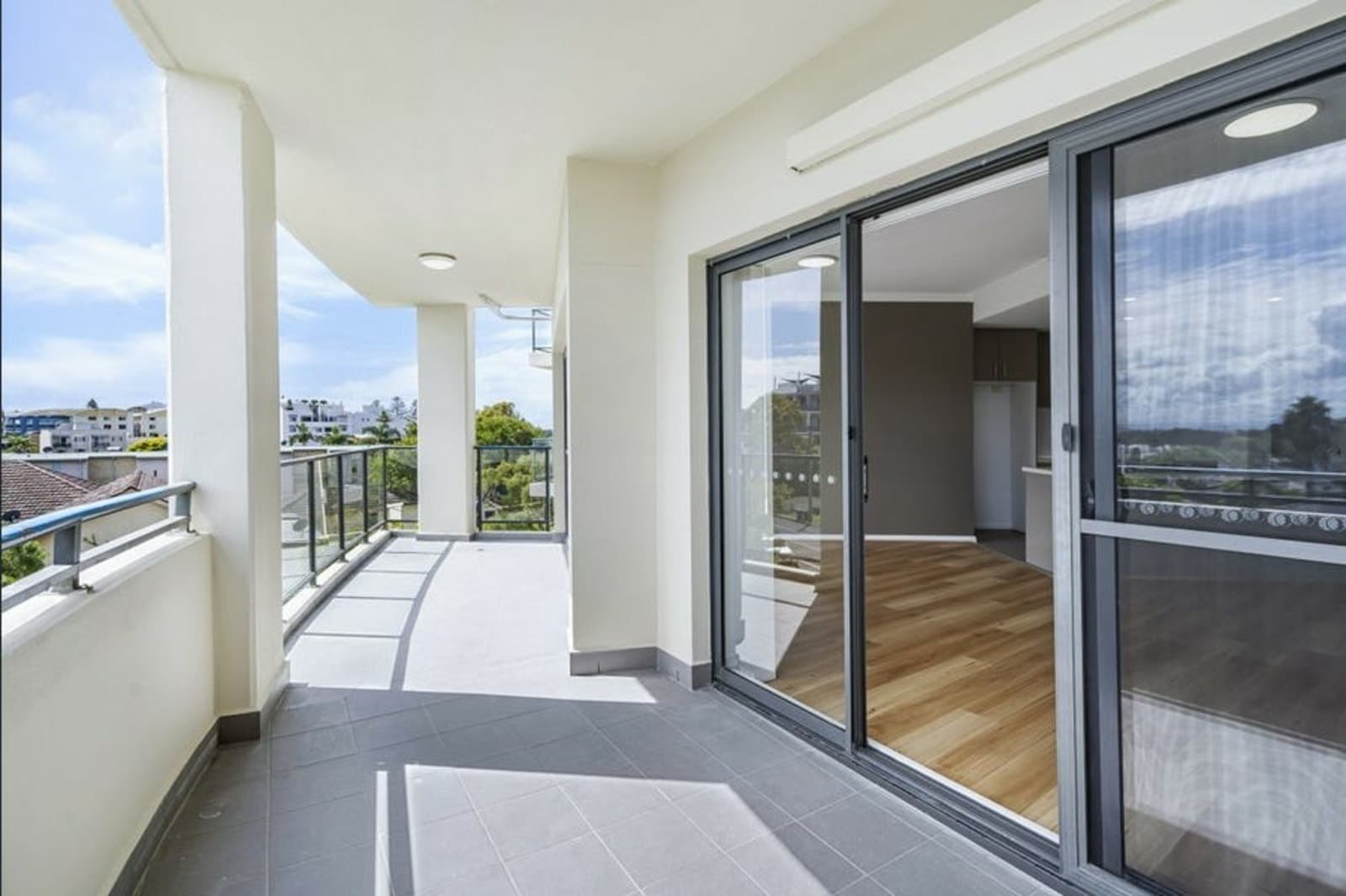 19/18 Torrens Avenue, THE ENTRANCE, The Entrance - Thumbnail 2