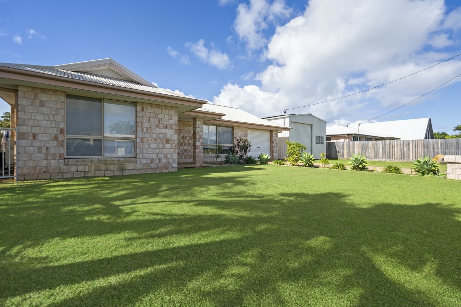 14 Ocean Street, BURNETT HEADS, Burnett Heads - Thumbnail 4