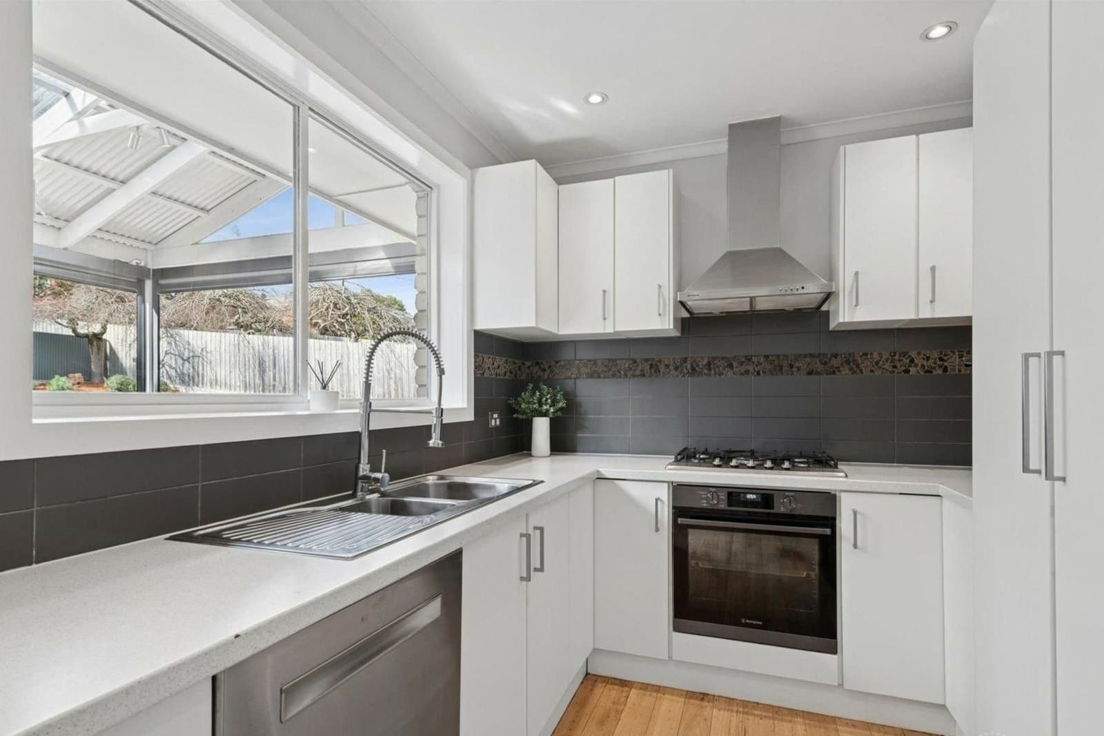 392 Swansea Road, LILYDALE, Lilydale - Thumbnail 2