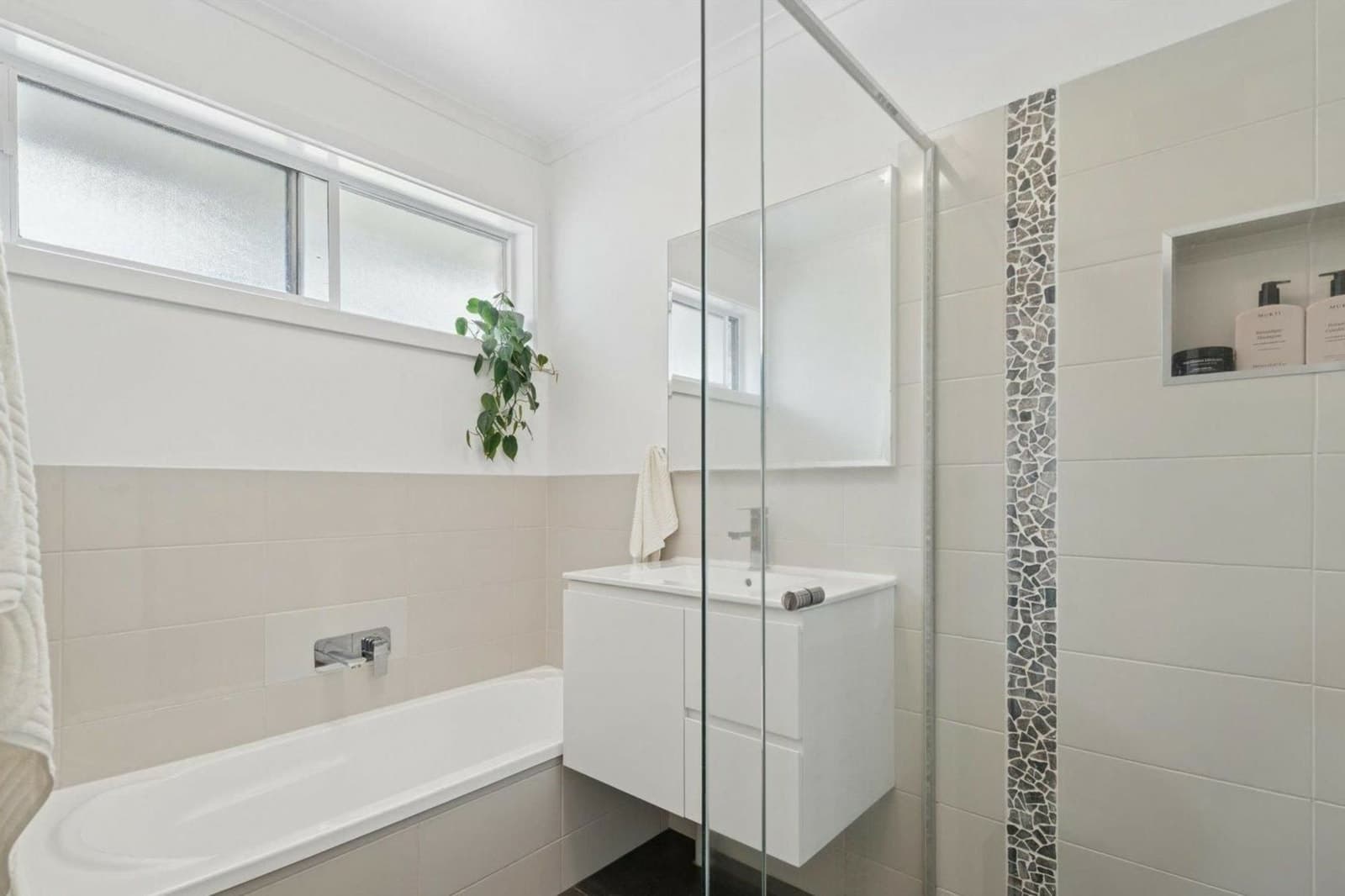 392 Swansea Road, LILYDALE, Lilydale - Thumbnail 5