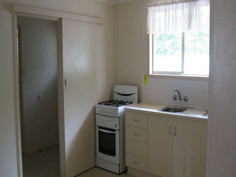 4 / 6 Grigor Street, Avenell Hei..., Avenell Hei.. - Thumbnail 3