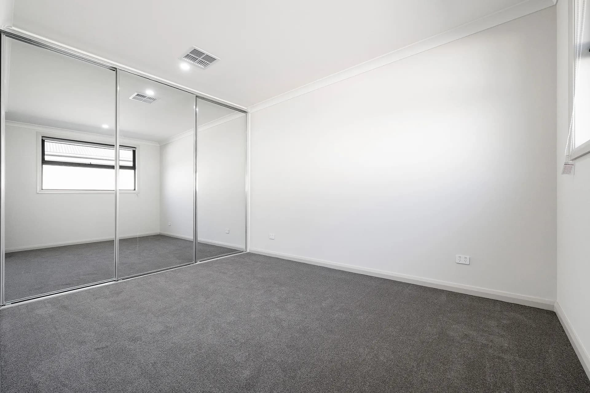 19 South  Parade, Seaton, SA, Seaton - Thumbnail 5