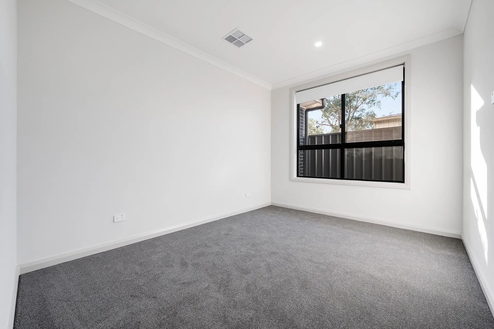 19 South  Parade, Seaton, SA, Seaton - Thumbnail 7