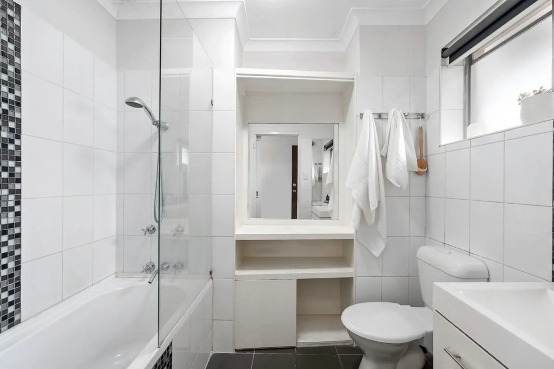 Unit 9/24 Crescent Road, Hamilton, QLD, Hamilton - Thumbnail 8