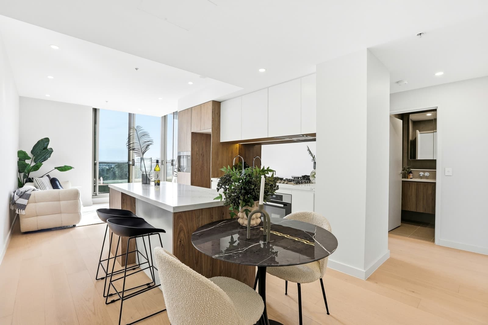 1103/8 Maitland Place, NORWEST, Norwest - Thumbnail 2